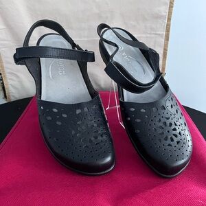 Naot, the Arataki Perforated Leather Mary Jane Flats
Orthotic friendly NWOT